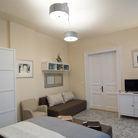 Zora Apartman Eger Exteriér fotografie