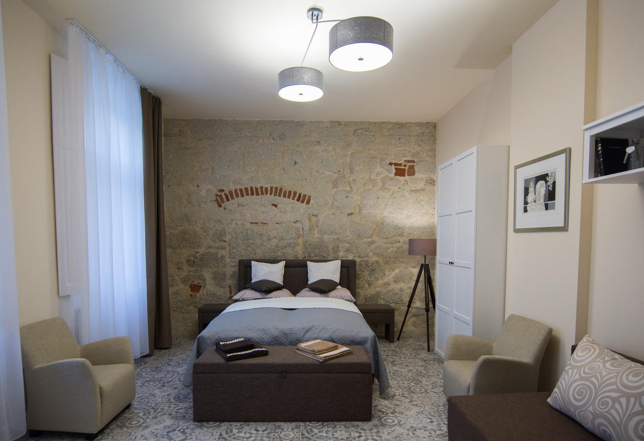 Zora Apartman Eger Exteriér fotografie