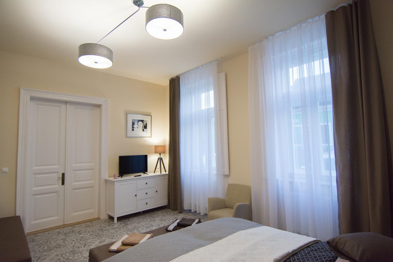 Zora Apartman Eger Exteriér fotografie